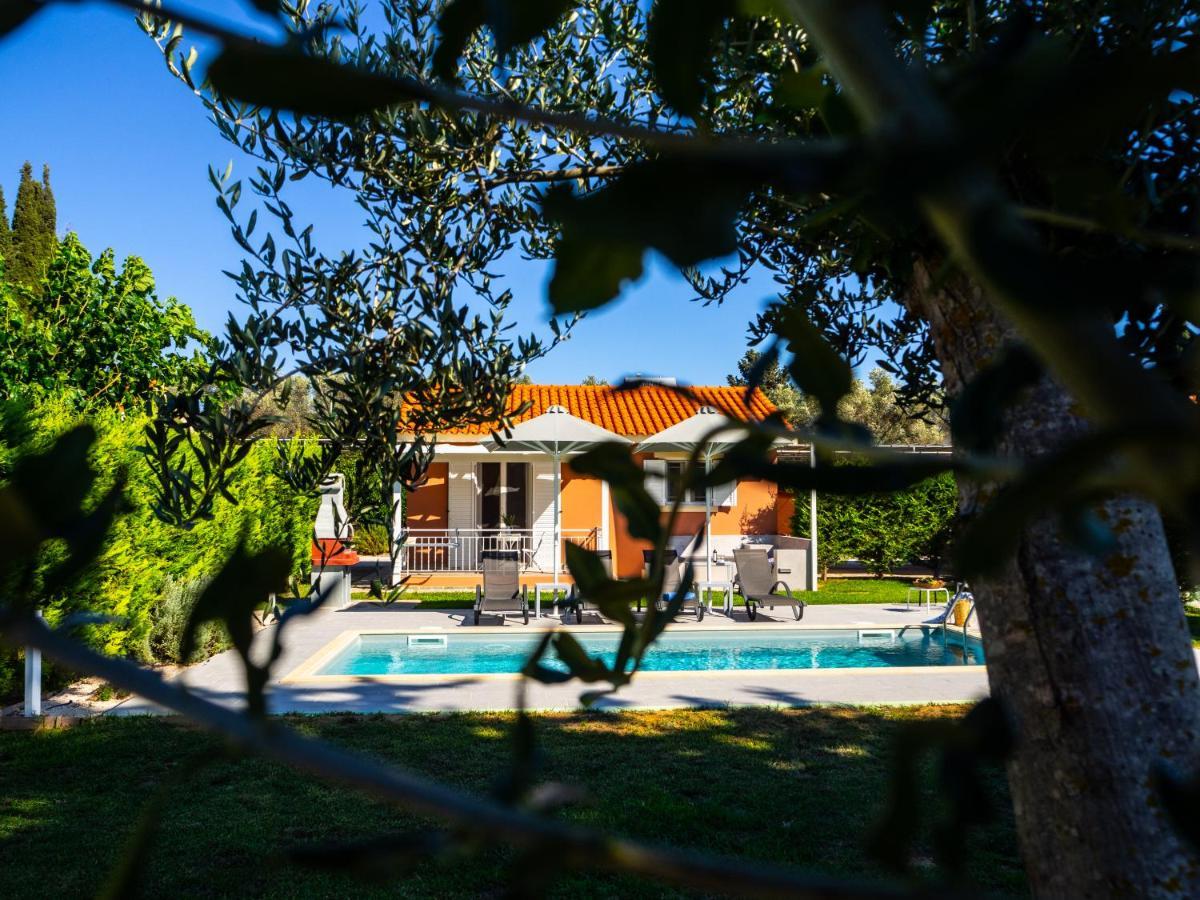 סבורונטה Cypress Garden Villas מראה חיצוני תמונה
