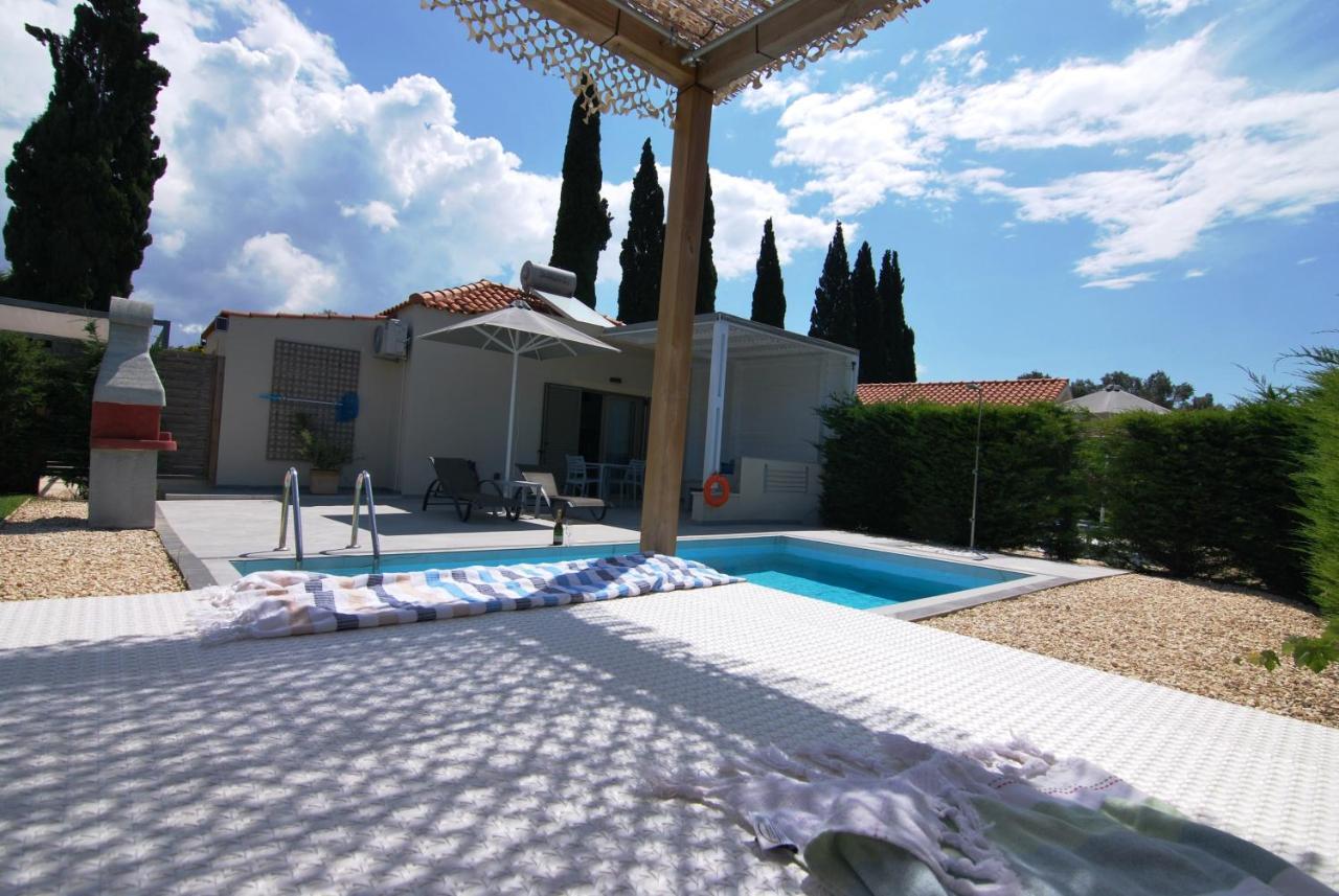 סבורונטה Cypress Garden Villas מראה חיצוני תמונה